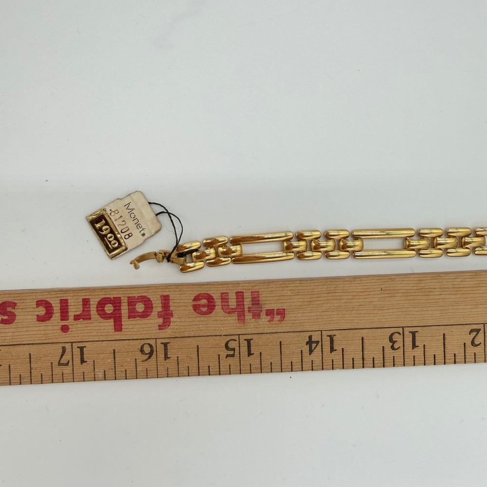 Vintage‎ Monet Gold Tone Link Necklace Signed w/ Original Tag Monet NYC - Picture 6 of 7